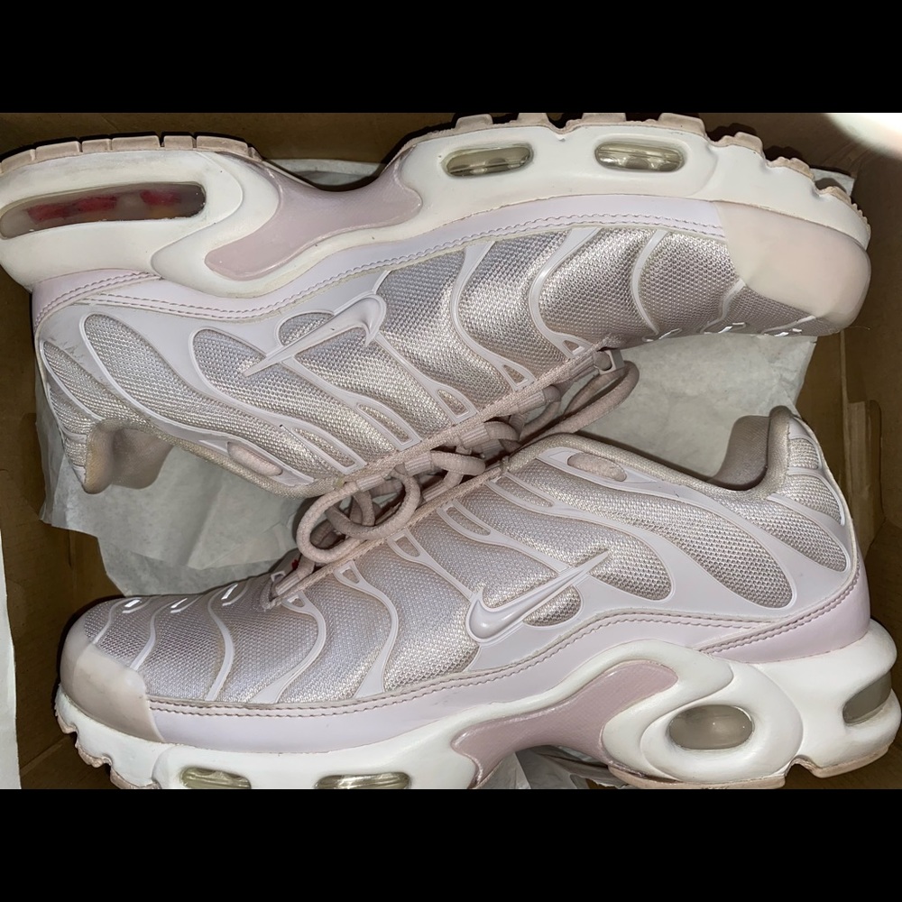 Nike Air Max Plus Pink